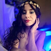 Sarah-Grace webcam model