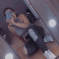 anastasiajones22's Offline Chat Room