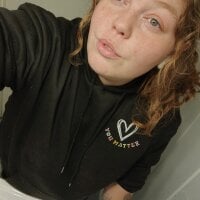 LadyGlitterSparkles96 webcam model