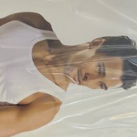 Alinlove1986's Offline Chat Room