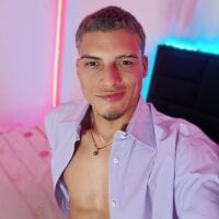 luis_hall's Avatar Pic