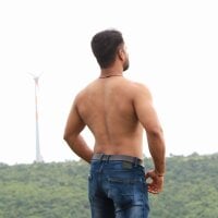Yourhoney99 webcam model