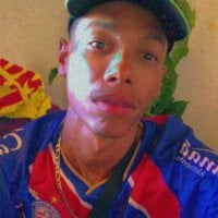 TiagohKennyLive webcam