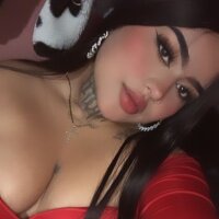 Scarlet_Anal