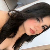 Mia_kors' Offline Chat Room