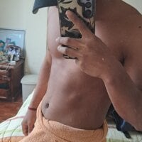 RjonathanA webcam