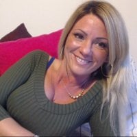 ห้องแชทออฟไลน์ของ LolaCougar