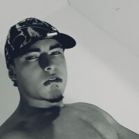 tu_cachondo2's Offline Chat Room