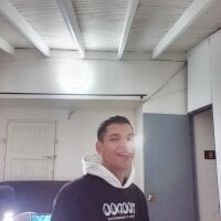 Charles_Puma webcam model