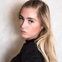 Fairy_Blondie's Offline Chat Room