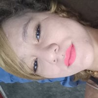 giasexx's Offline Chat Room