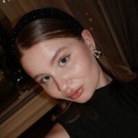 Kirastylish webcam model