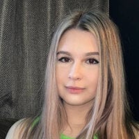 AmandaCollinn's Offline Chat Room