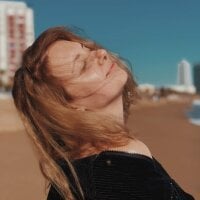 Feliceyoung054's Offline Chat Room