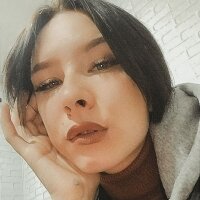 AgneseChiari Adlı Modelin Çevrimdışı Sohbet Odası
