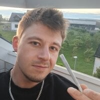 TwoHotTwoHorny's Avatar Pic