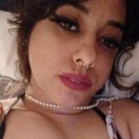 חדר צ'אט לא מקוון של creamyyj