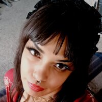EmberGlowz's Offline Chat Room