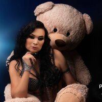 NikitaWilde's Offline Chat Room