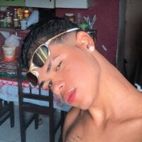 anonimo_000000000's Offline Chat Room