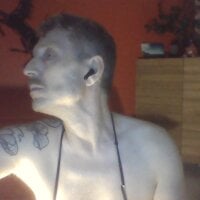 -RETOUR94- model avatar