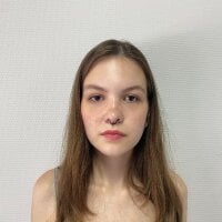 FernandaLeaI's Offline Chat Room