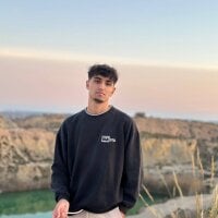 YoungHugeCcck model avatar