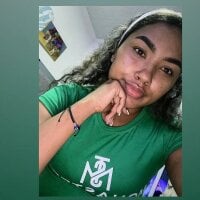 CinnamonPassion_ webcam model