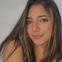 Nathalie_Gold webcam model