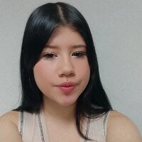 AslyyCuteeX webcam model
