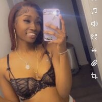 chocolatewaterdrop's Offline Chat Room