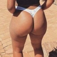 Ebony_Cleopatra's Offline Chat Room