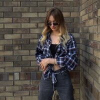 BeatriceXCute webcam