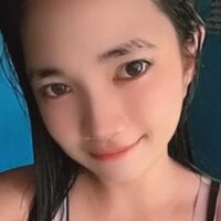 hotmom_pinay webcam model