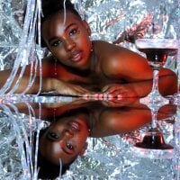 Ebony_Shailen's Offline Chat Room