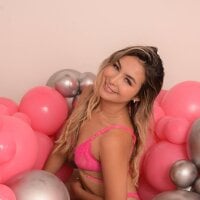 bella1207 webcam model