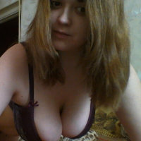 AnnaSweetsensual's Offline Chat Room