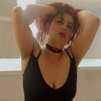 michelle_milf_'s Offline Chat Room
