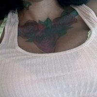 xredbone21xx's Offline Chat Room