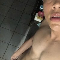 Gatito252222Live Webcam