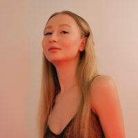 VictoriaLights webcam model