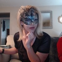 Offline chat soba modela VoyeuristicPassion20