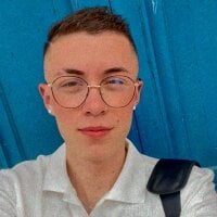 Elian_Cooper webcam model