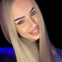 AubrieleRouj1 webcam model