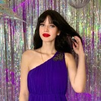 Salma_Maretti's Offline Chat Room