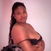 Nickii_Brown model avatar