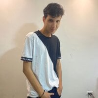 kylehugedick
