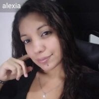 Onlylove38's Offline Chat Room