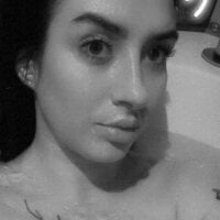 mikabruks' Offline Chat Room