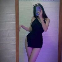 0_lily193's Profile Pic